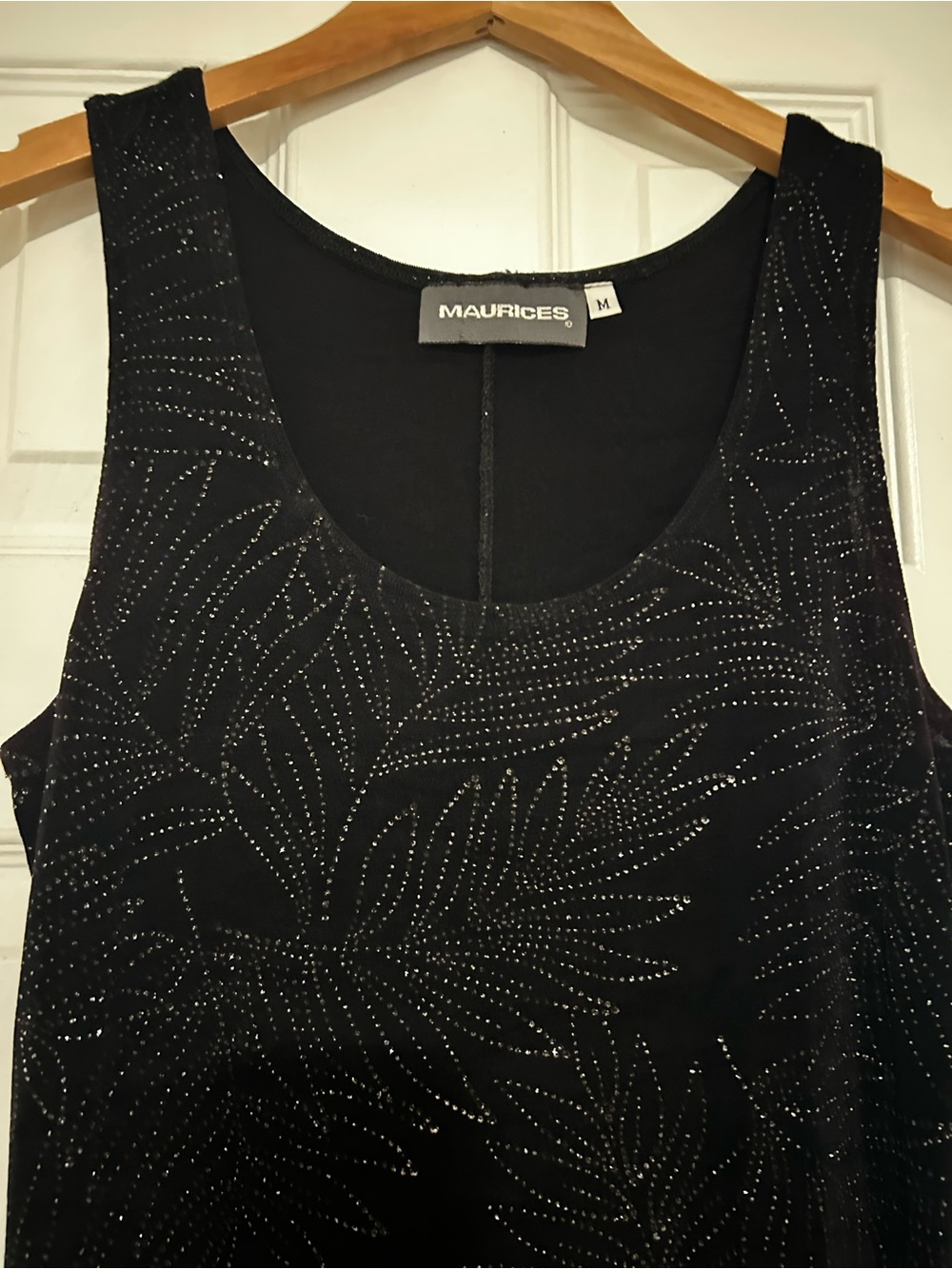 Maurices Black Sleeveless Tank with Metallic Dot Leaf Pattern Sparkly